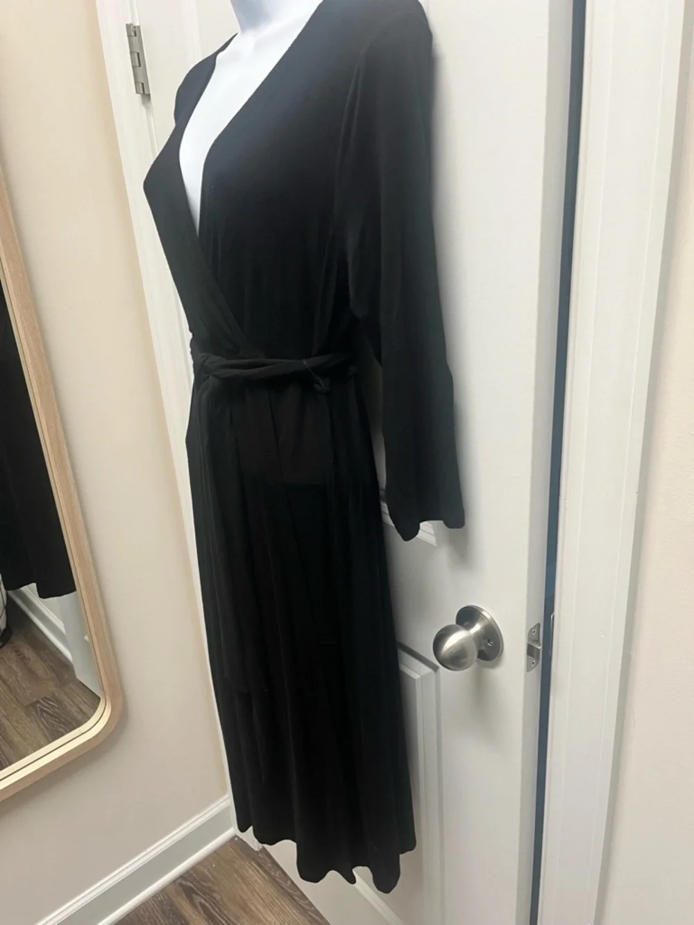 Gap Maternity Black Faux Wrap Midi Dress with Belt Size L - Picture 4 of 9